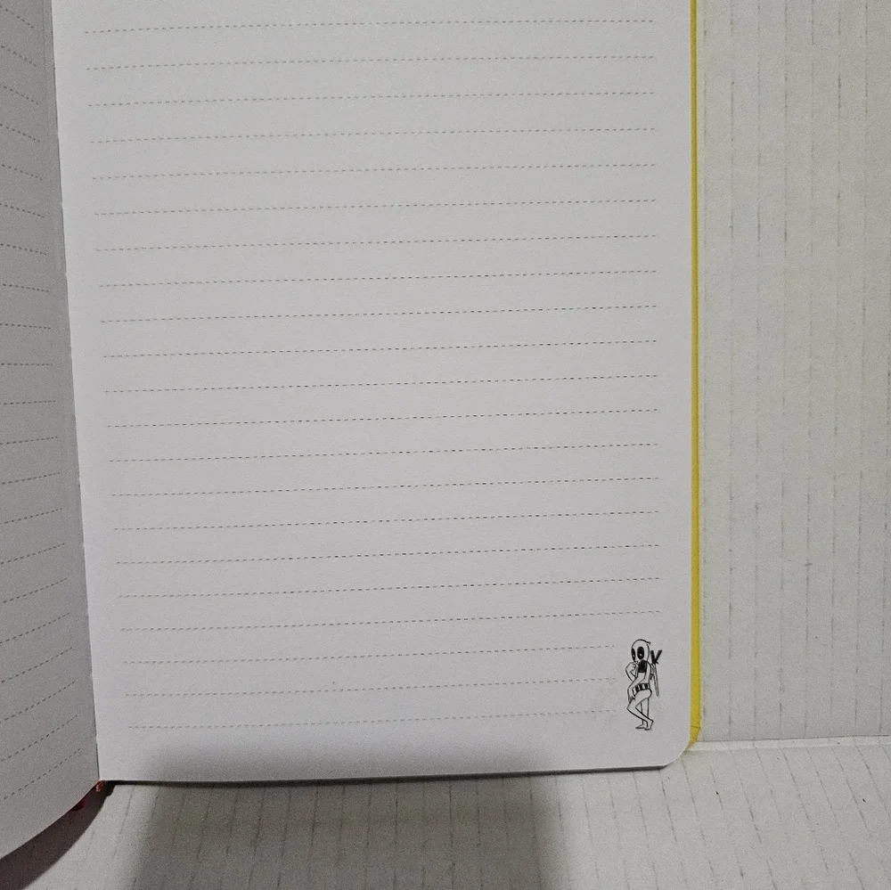 Deadpool & wolverine Promotional notebook with 3 postcards